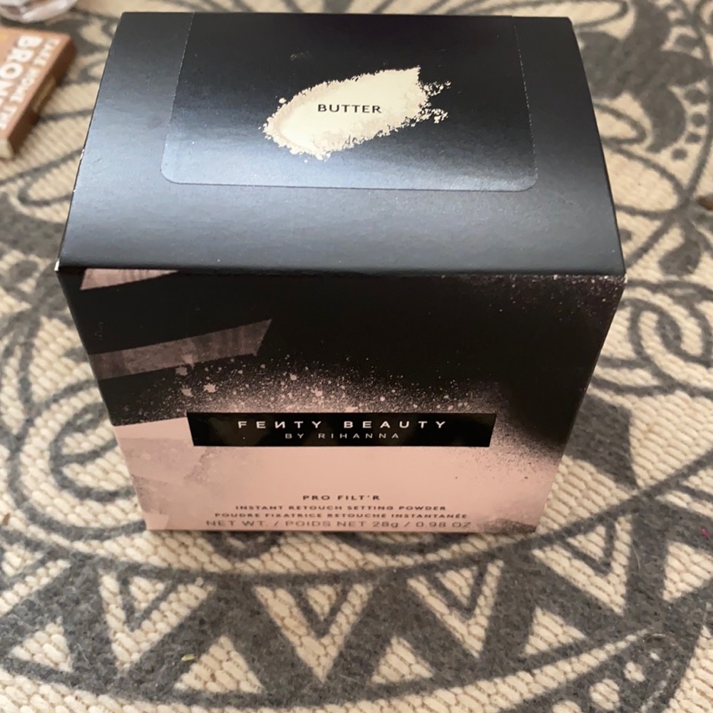 Fenty Beauty Pro Filter Powder in Butter